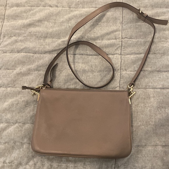 Like New Taupe Kate Spade Leather Cross Body / Shoulder Purse w Adjustable Strap - Picture 2 of 3